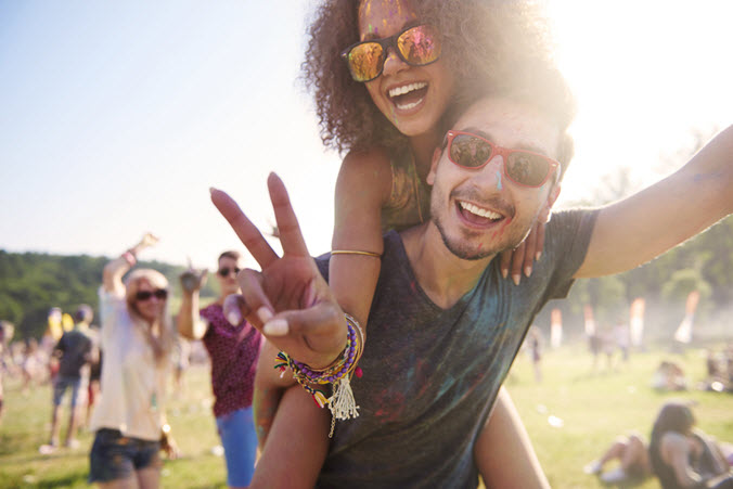 couple at music festival